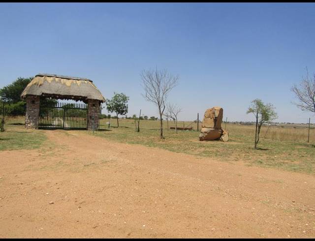 FARM FOR SALE IN LAEZONIA